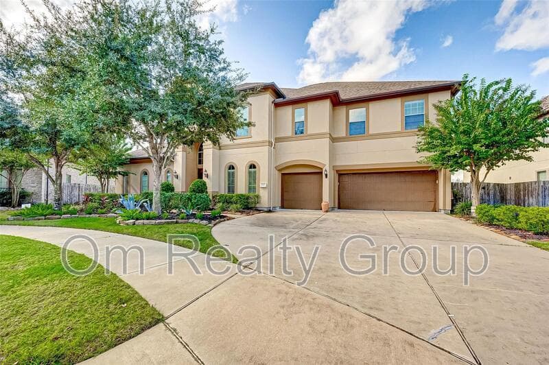 Sugar land House: 2910 Cotswold lane
