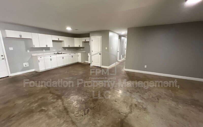 Memphis House: 1273 Englewood Street