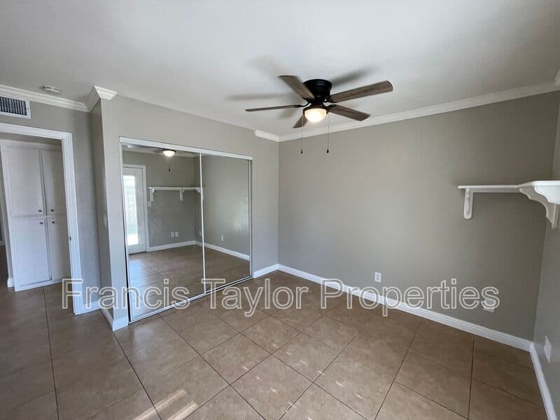 Oceanside House: 145 Francesca Drive
