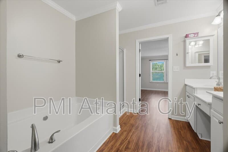 Suwanee Townhome: 4428 Grove Field Park NW