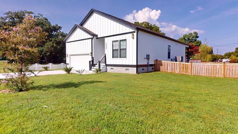 Johns Island House: 3560 Old Ferry Road