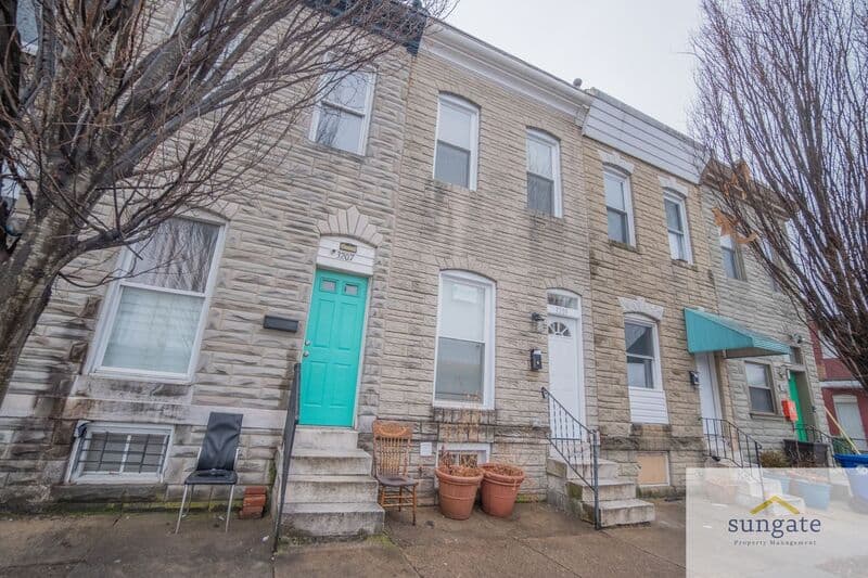 Baltimore Townhome: 3205 Esther Pl