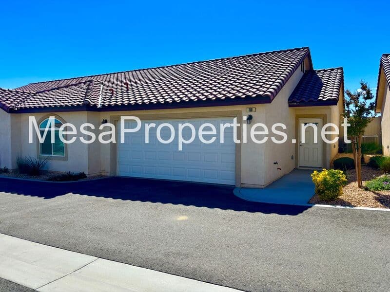 Hesperia House: 9550 Tamarisk Ave.