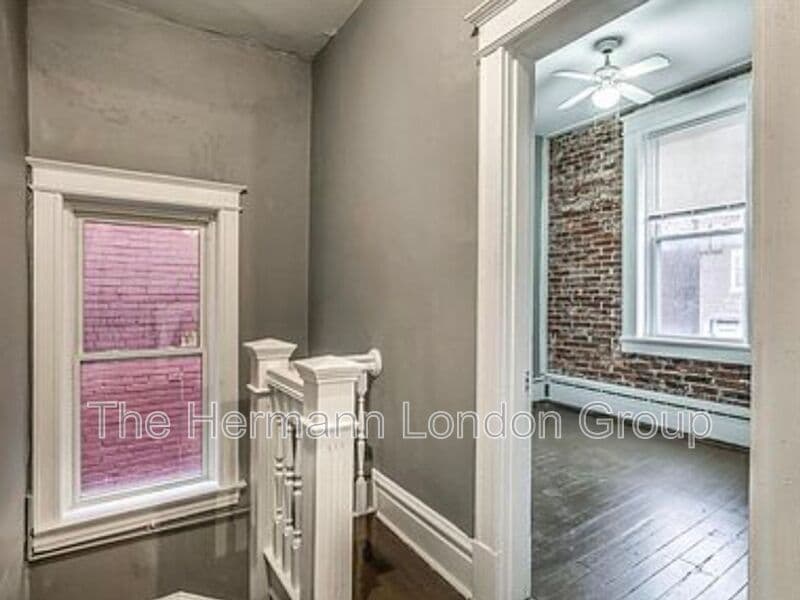 Saint Louis Condo: 512 Eiler