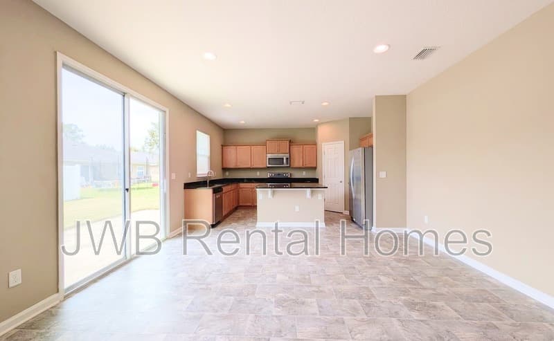 Jacksonville House: 7394 Steventon Way
