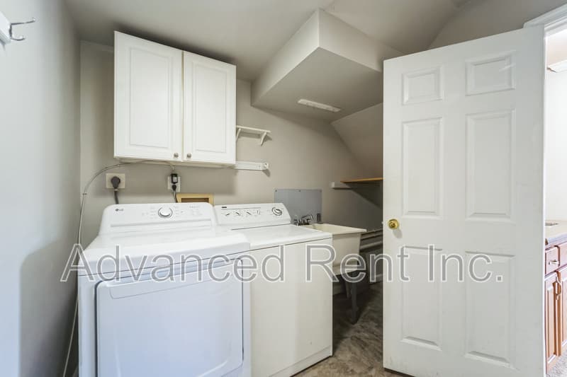 Nottingham Townhome: 23 Glasshouse Garth