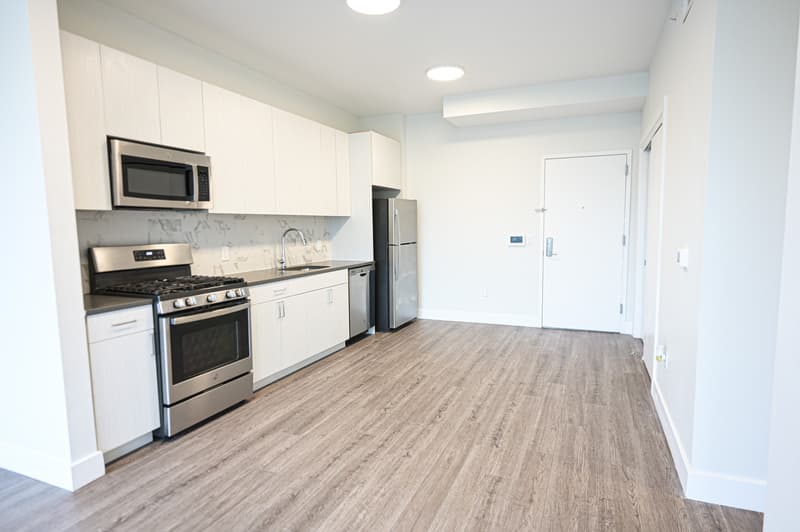 East Orange Condo: 475 William Street - 305