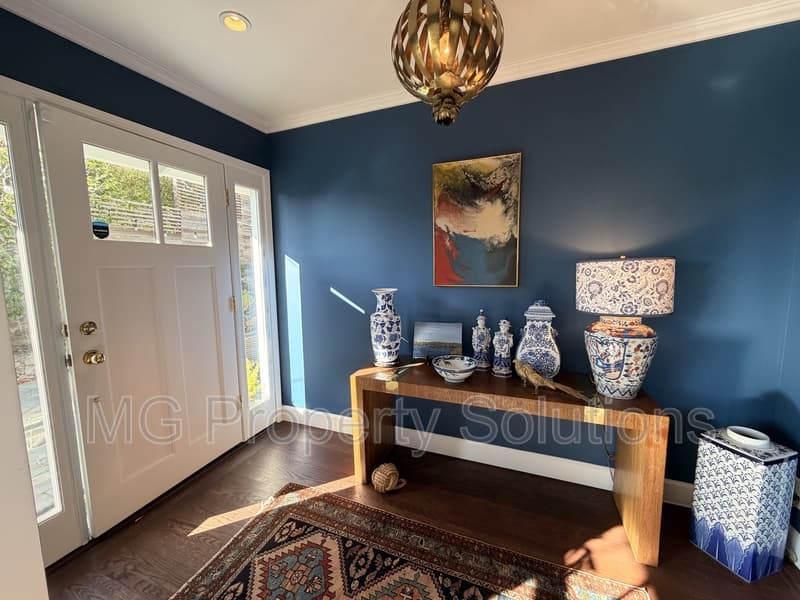 Mill Valley House: 74 Bay Vista Drive