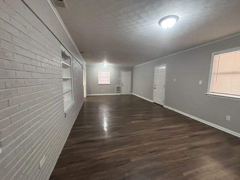Memphis House: 3957 Balfour St