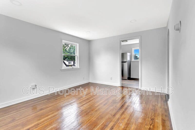 Dunellen Condo: 401 Sanford Ave