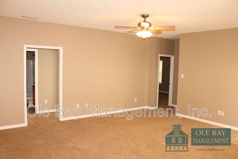 Mobile House: 8762 Fangorn Rd