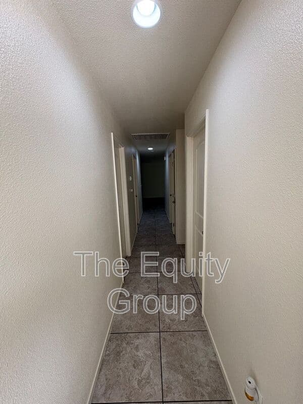 Tulare House: 2314 Cape Canyon Avenue