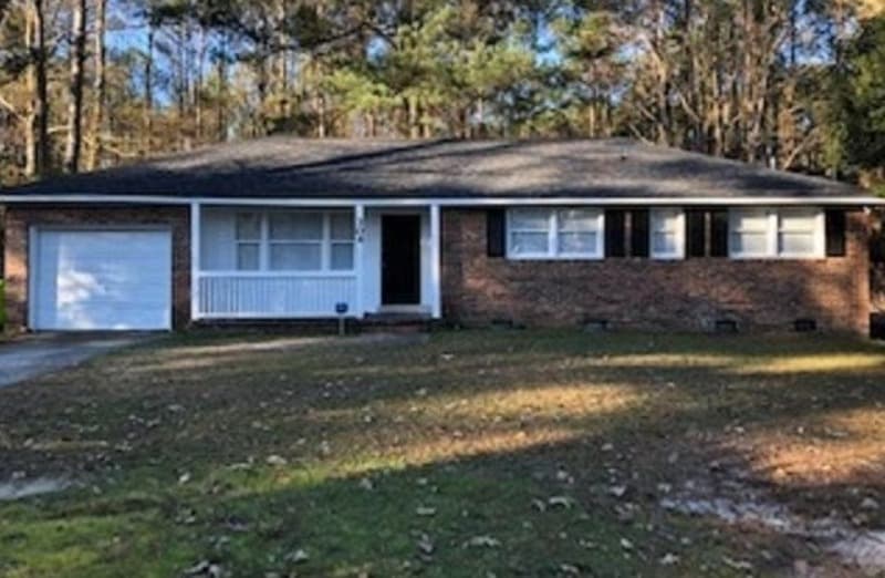 Columbia House: 304 Hickory Ridge Drive