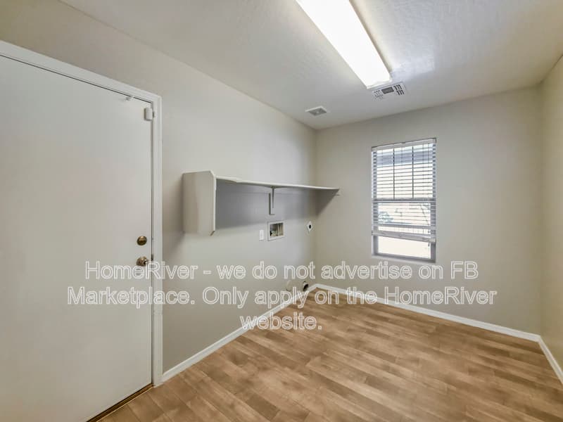 Tolleson House: 8539 W Magnolia St