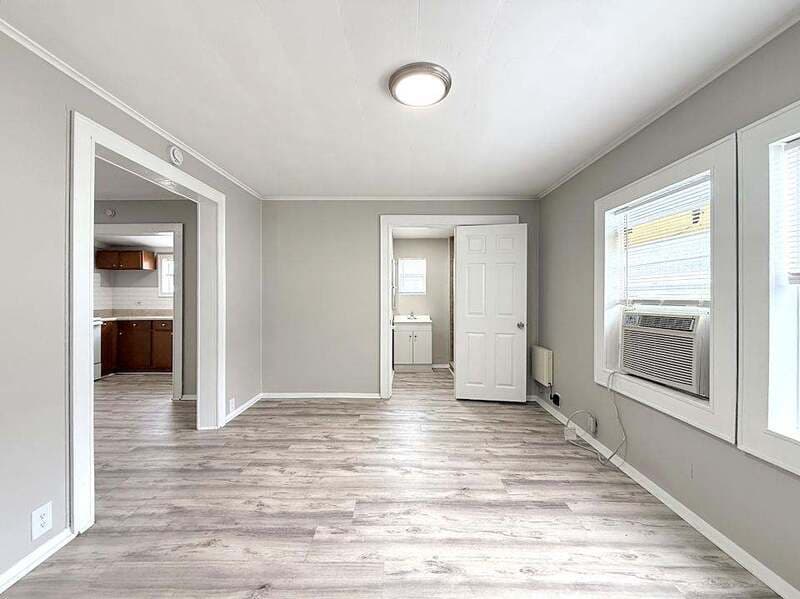 Tampa House: 8213 North Elmer Street
