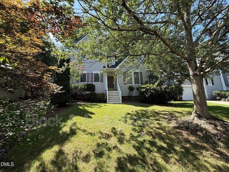 Cary House: 223 Mint Hill Drive