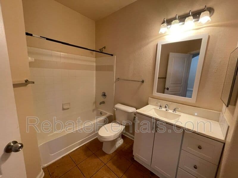 Jacksonville Condo: 8290 Gate Parkway
