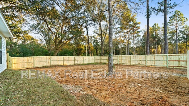 Petal Condo: 15 Bellamy Ln