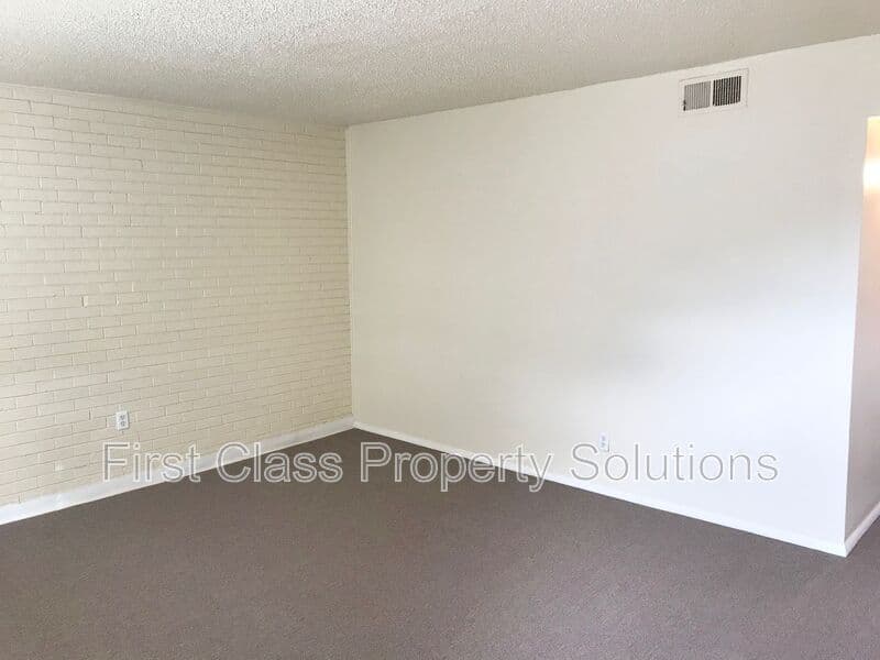 Oklahoma City House: 1731 NW 32nd St