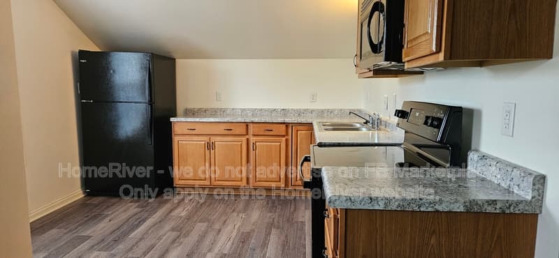 Lebanon Condo: 514 E Washington St