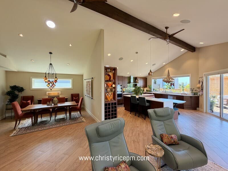 Kirkland House: 609 13th Ave W