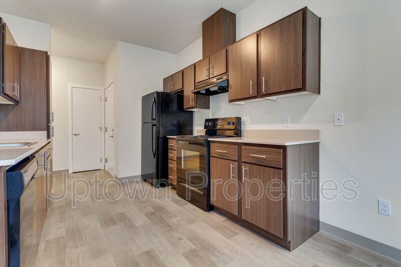 Fairview House: 2655 NE 205th Ave