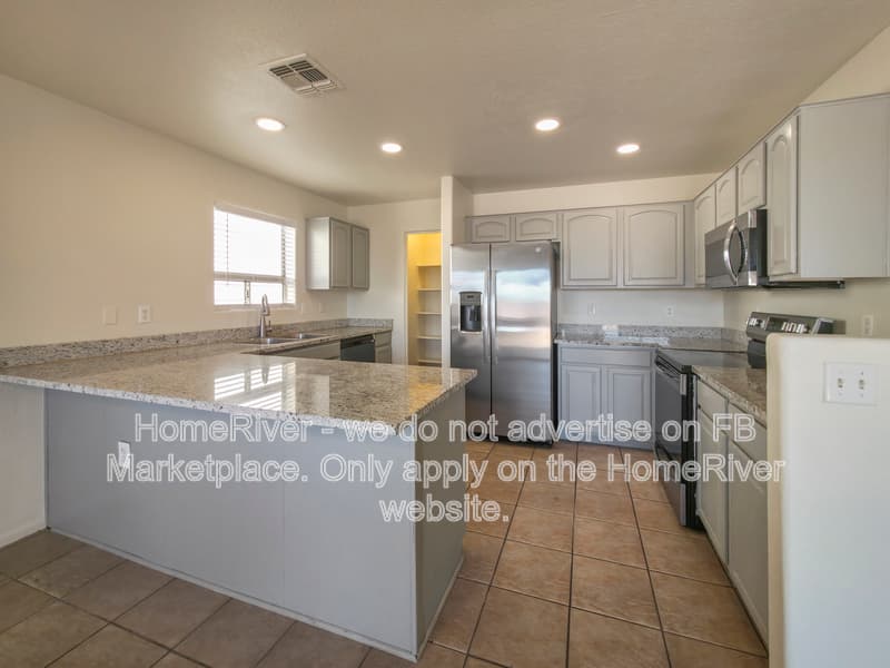 Maricopa House: 42706 W Hillman Dr