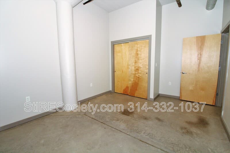 St. Louis Condo: 8125 Michigan Ave