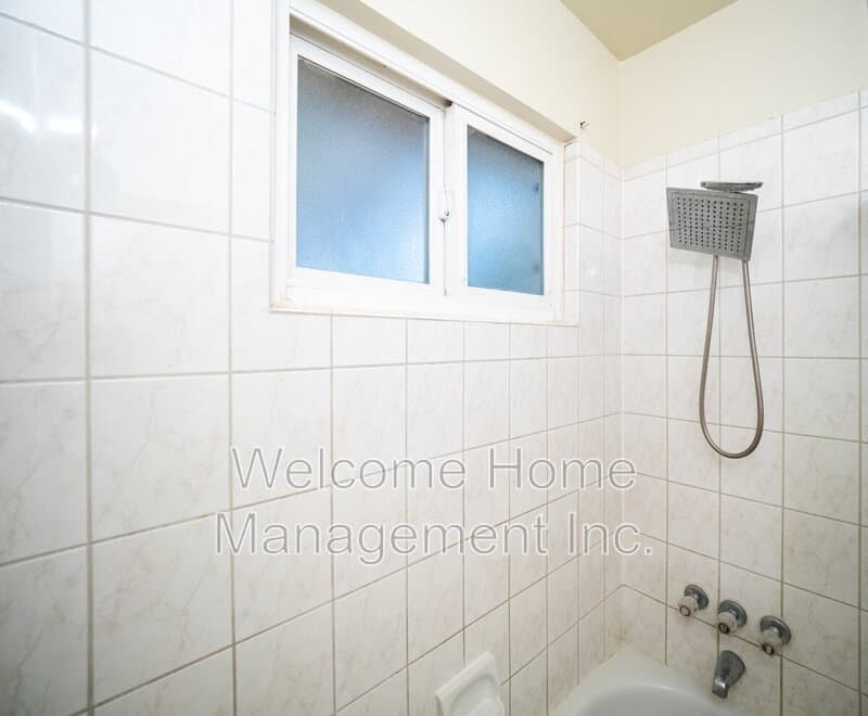 Pleasanton House: 4151 Francisco Street