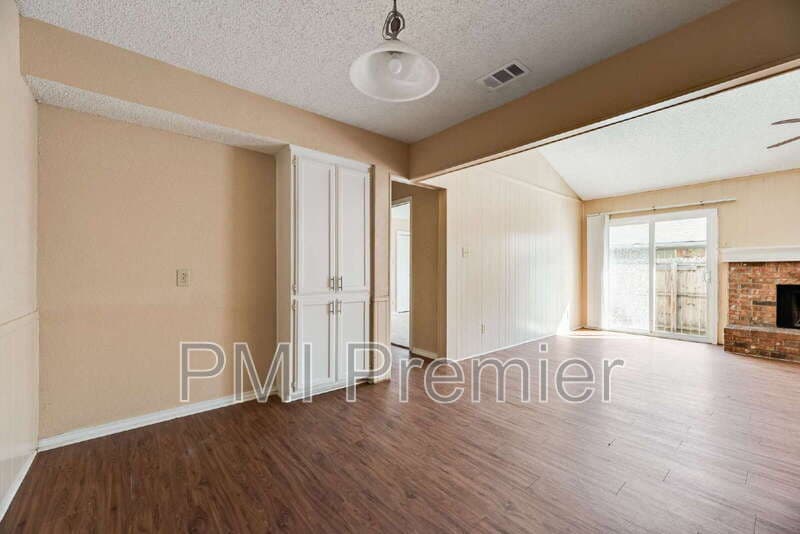 Dallas Condo: 4724 Berridge Ln