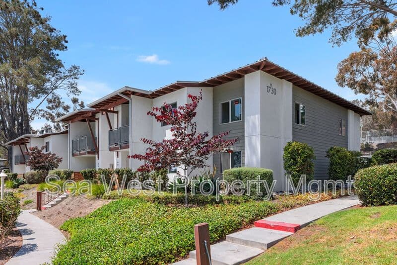 Encinitas Condo: 1730 S El Camino Real