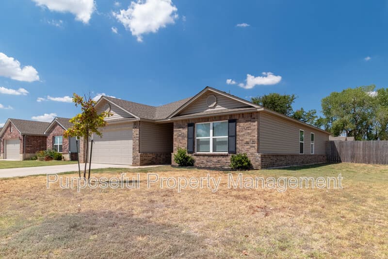 Noble House: 1301 Travertine Place