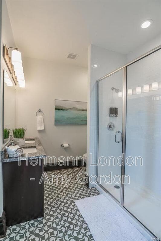 Saint Louis House: 3922 Castleman Avenue,