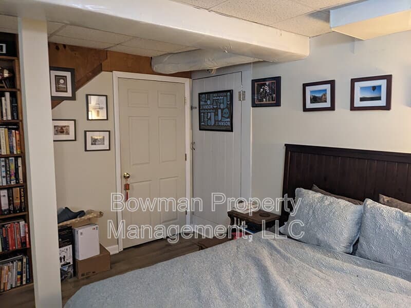 Athens House: 115 Davis Estates Rd