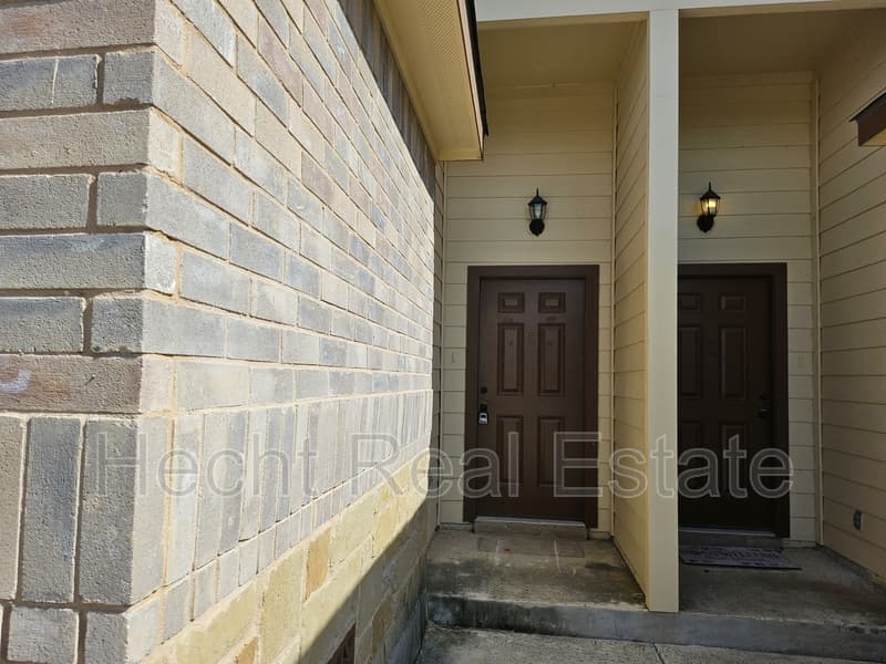 Canyon Lake Condo: 215 Kaspar Way - 1