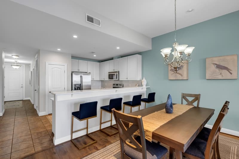 Horseshoe Bay Condo: 101 West Bank