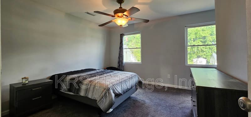 Portsmouth House: 410 Oak Street