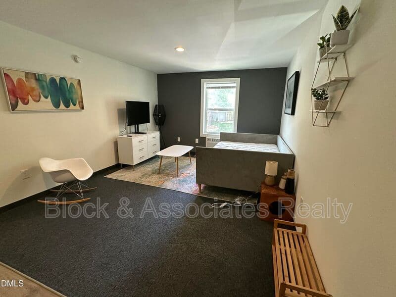 Raleigh Condo: 5104 Hollyridge Drive