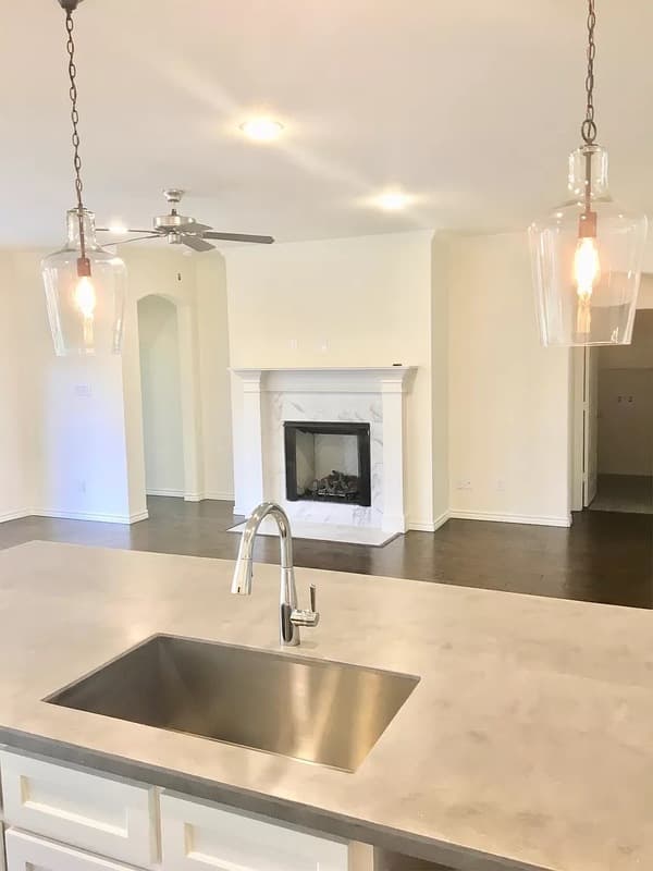 Fort Worth House: 2913 Gordon Avenue