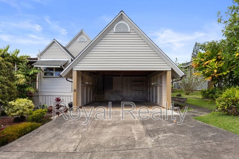 Honolulu House: 2910 Nanihale Place