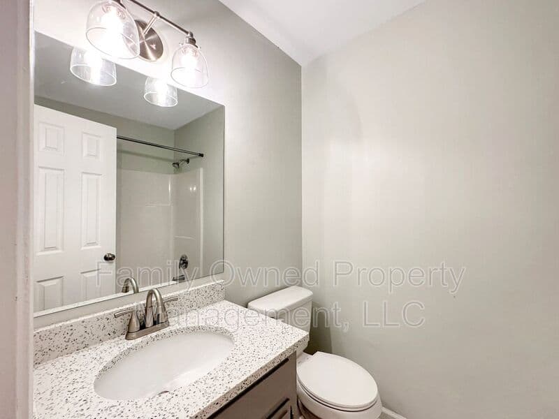 Summerville House: 203 Pebble Creek Road