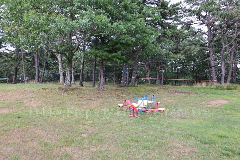 Mount Pocono House: 133 Montanesca Road