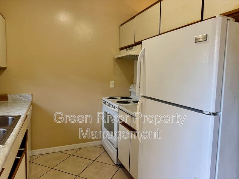 Jacksonville House: 5142 Ricker Road