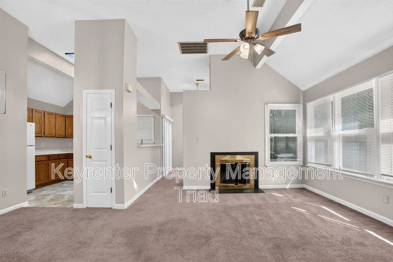 Greensboro House: 3607 McCuiston RD