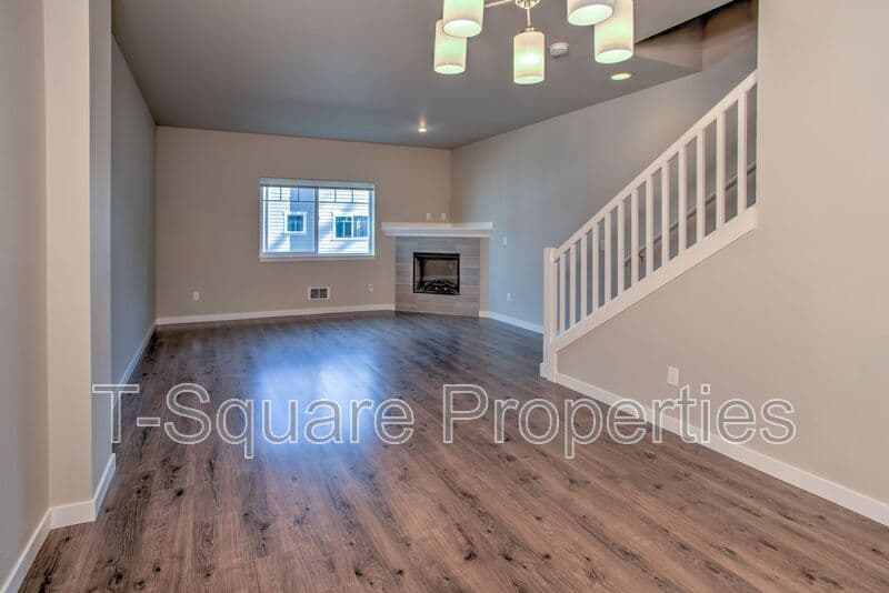 Bothell House: 14919 41st Ave SE