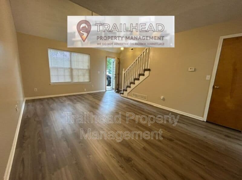 Grain Valley Townhome: 1108 SW Ephraim Dr