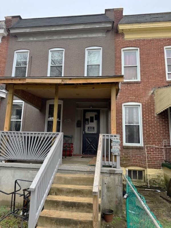 Baltimore House: 2843 West Garrison Avenue - 1