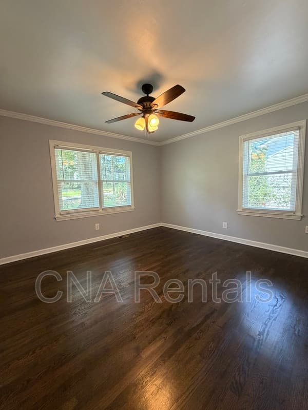 Smyrna House: 2047 Benson Ave SE