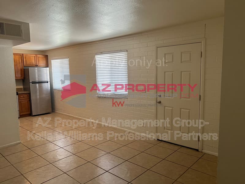 Avondale Condo: 207 S 3rd St