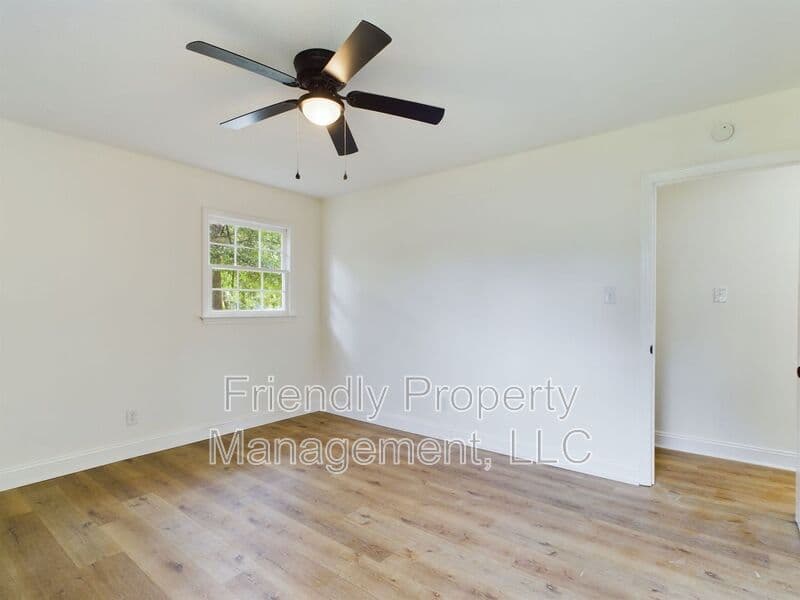 Winston Salem House: 4136 Kingsland Circle